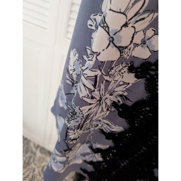 Maurices Top Womens L Floral Lace Split Neck Sleeveless Blue Black Tank Romantic - Picture 4 of 11